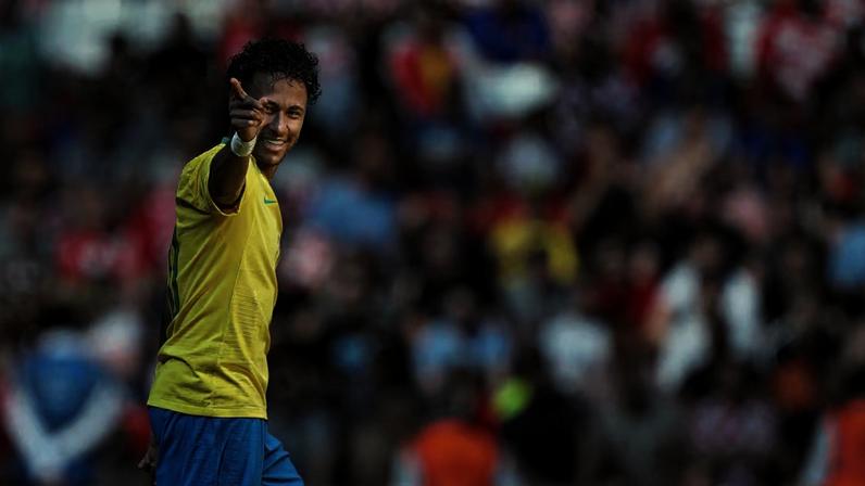 Neymar vive expectativa por retorno à seleção brasileira.