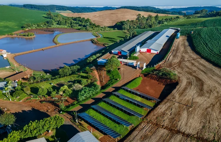 A companhia expandiu o uso de fontes renováveis em suas operações e tem a meta de atingir 100% de energia renovável até 2030 (MBRF / Divulgação)