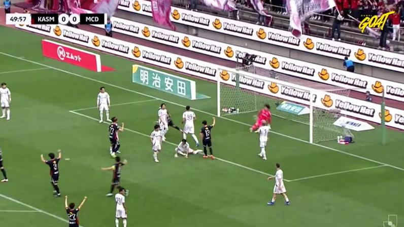 Kashima Antlers vence Machida Zelvia por 1 a 0 com gol de Leonardo Pereira