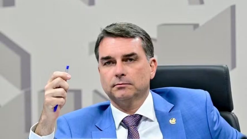 Durante evento, Flávio disse que credibilidade do Judiciário está na lata do lixo