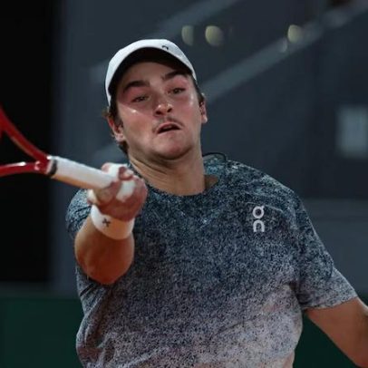 João Fonseca volta ao top 30 da ATP; Sinner lidera com Alcaraz machucado