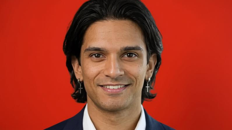 Cofundador da Oleve, em Nova York, explica por que cancelou a assinatura corporativa do ChatGPT após dois anos de uso e migrou todo o time para o Claude (Reprodução/LinkedIn)