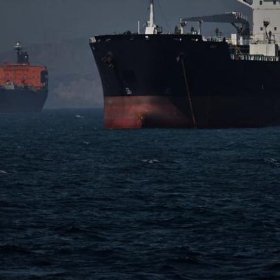 EUA disparam contra petroleiro iraniano sob pressão de Trump por acordo