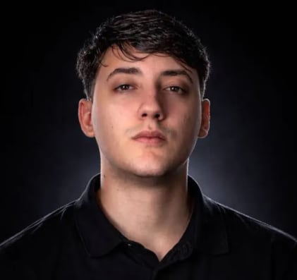 Nas redes sociais, Luan se apresenta como estudante de direito e diz combater a desordem