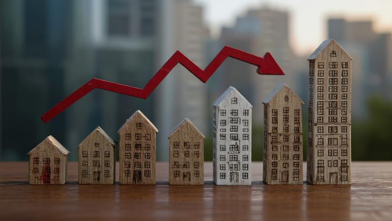 O avanço do “tsunami prateado” transforma a moradia para idosos no segmento mais aquecido do mercado imobiliário, mas o aumento dos preços já começa a excluir milhões de pessoas da classe média.
