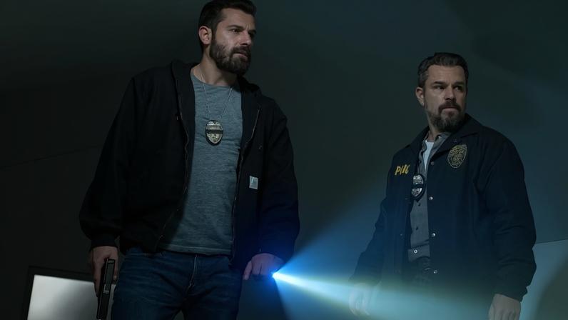 Matt Damon e Ben Affleck são processados por filme policial da Netflix
