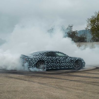 Mercedes-AMG GT 4-Door Coupé será revelado nesta quarta-feira, 20