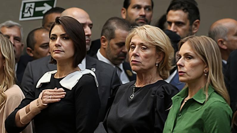 Michelle vai ao TSE para posse de Nunes Marques, indicado por Bolsonaro