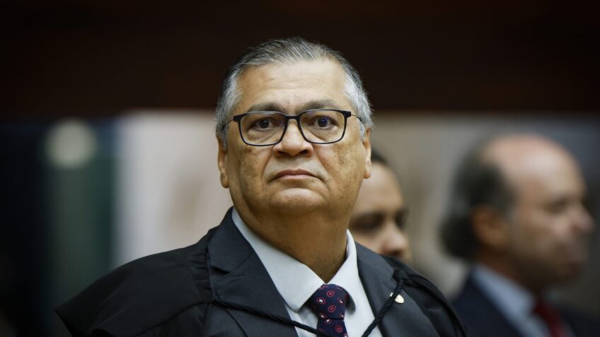O caso está paralisado por um pedido de vista do ministro Flávio Dino (na imagem) desde 9 de abril