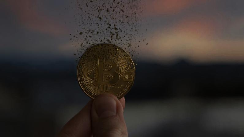 Imagem da matéria: Alguém destruiu US$ 8,2 milhões em Bitcoin — e ninguém sabe por quê