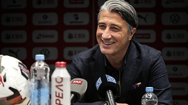 Murat Yakin, treinador da Suíça
