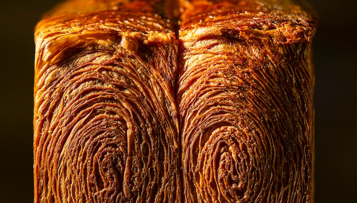 Pão de forma em formato croissant é criação do chef Diego Lozano
