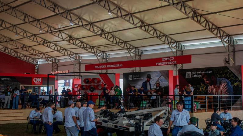 Estandes ganham nova função e viram plataformas de negócios no agro
