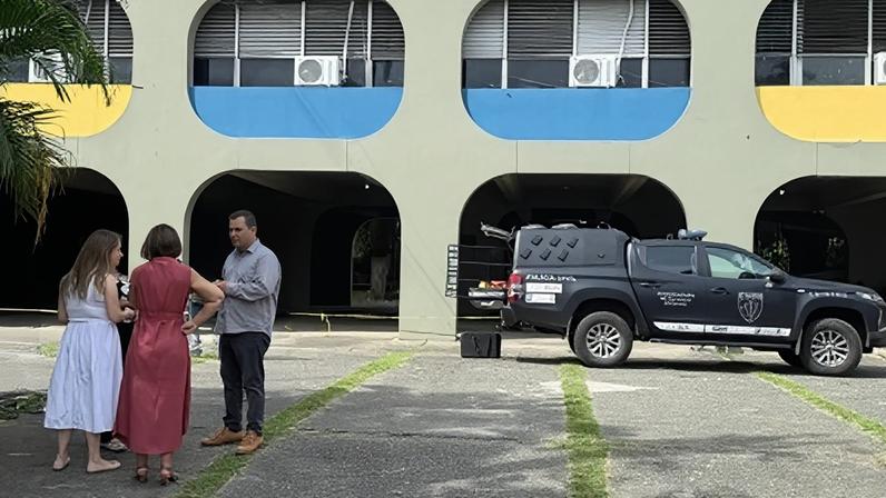 Dez alunos tiveram ferimento leves e foram encaminhados ao hospital