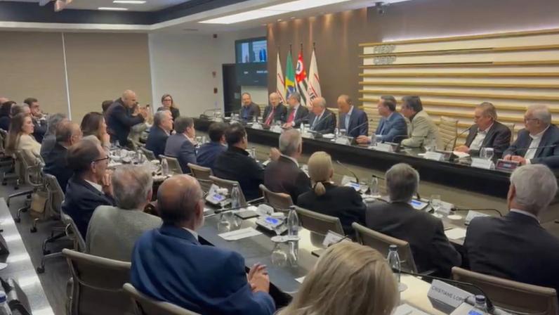 Mauro Vieira trata de exportações e risco no mercado de fertilizantes na Fiesp