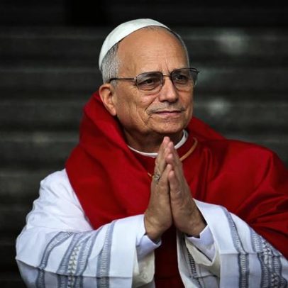 Papa Leão XIV critica lucros vertiginosos de empresas poluidoras durante visita