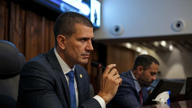 Douglas Ruas criticou arrecadação concentrada em Brasília