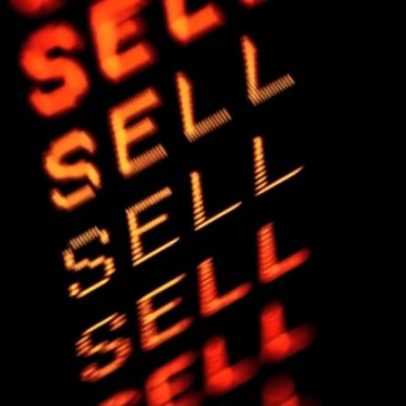 Ibovespa cai diante de pressão externa e tensão no Oriente Médio