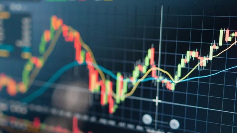 Ibovespa em maio: ações disparam até 38% e Azul é de queda