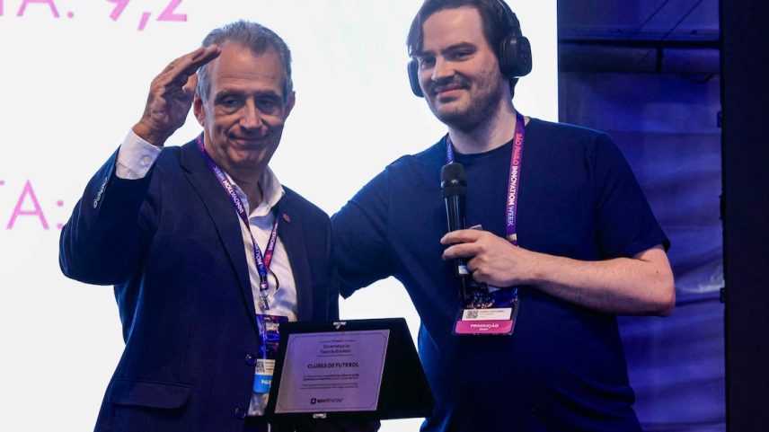 Bap recebe prêmio no São Paulo Innovation Week. Foto: Taba Benedicto/Estadão