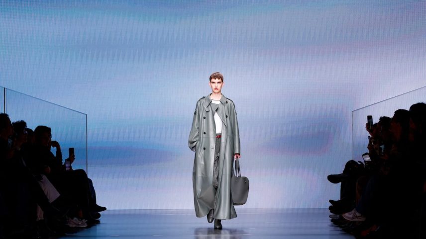 Giorgio Armani is considering selling a 15% stake in the company in three equal parts.
