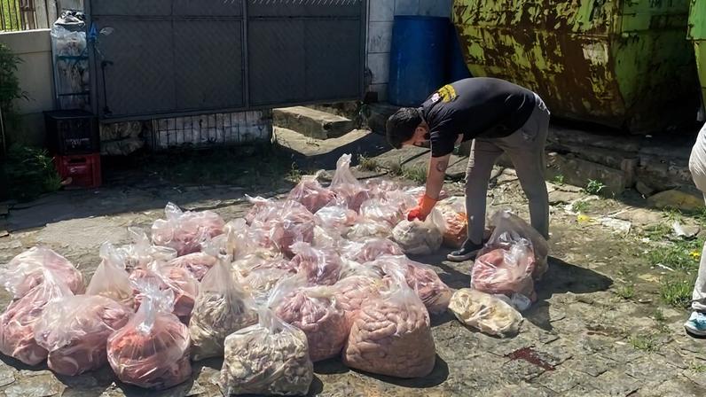 As carnes foram descartadas ainda no local (Foto: Secom-JP)