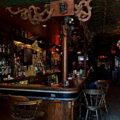 Os melhores bares dive de Nova York, segundo bartenders locais