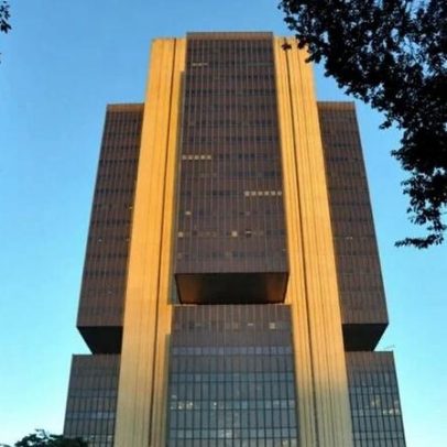 Mercado eleva projeção de inflação pela 9ª semana e mantém juros altos
