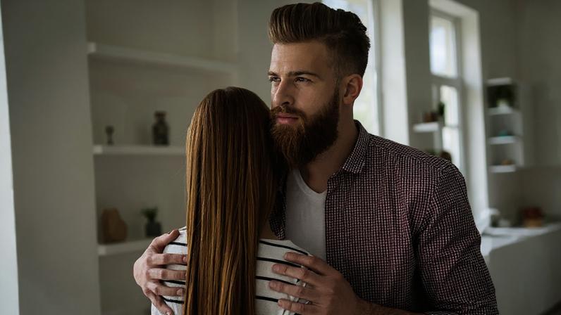 Relacionamentos podem parecer intensos e íntimos, mas nem sempre são sustentados por uma conexão emocional genuína