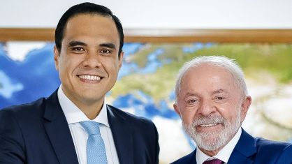 O presidente Luiz Inácio Lula da Silva e o novo ministro do Turismo, Gustavo Feliciano
