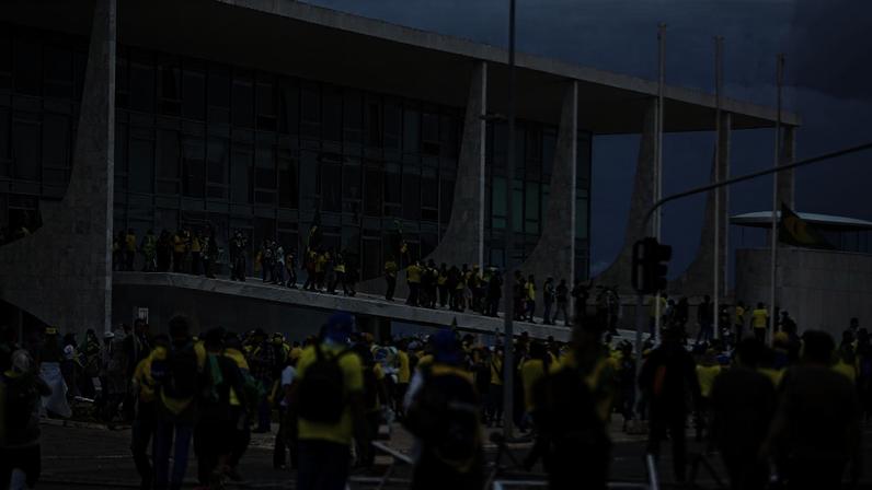 PEC da Anistia foi anunciada pelo líder do PL na Câmara, Sóstenes Cavalcante