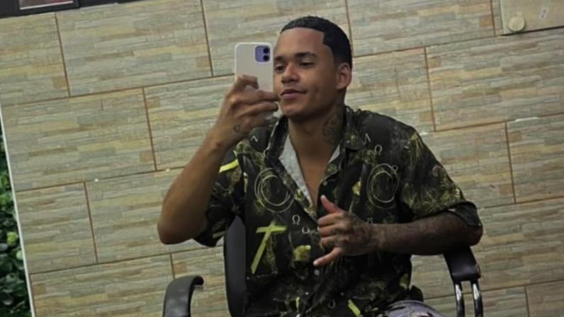 A vítima foi identificada como Caik Moreira do Nascimento, de 20 anos