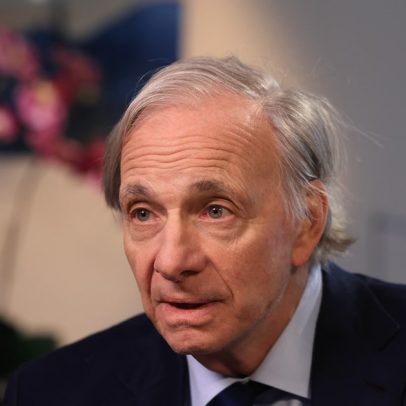 Ray Dalio vê EUA perdendo credibilidade como potência global