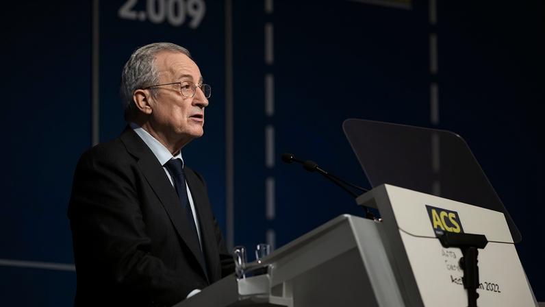 ACS capta 1,78 bi com 11,6 mi ações; quase metade por Florentino Pérez e Criteria