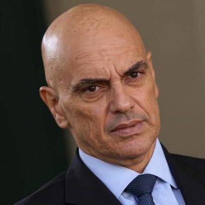 Moraes autoriza Bolsonaro a receber cabeleireiro durante prisão domiciliar