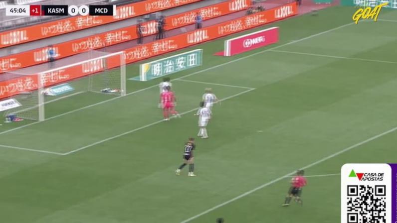 Kashima Antlers 0-0 Machida Zelvia; goleiro Kosei Tani segura