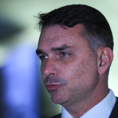 Flávio Bolsonaro se reúne com Rubio e Vance em Washington