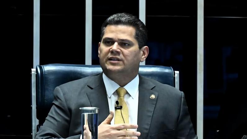 PEC da 6x1 aguarda encaminhamento do presidente Davi Alcolumbre