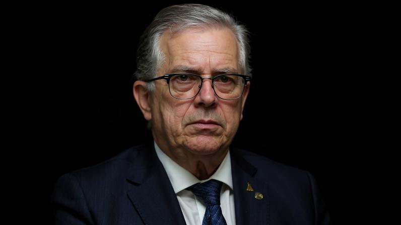 O deputado Joaquim Passarinho (PL-PA), coordenador da Frente Parlamentar do Empreendedorismo (FPE), defende trocar a palavra 'escala' por 'jornada' de trabalho na discussão sobre o fim da 6x1