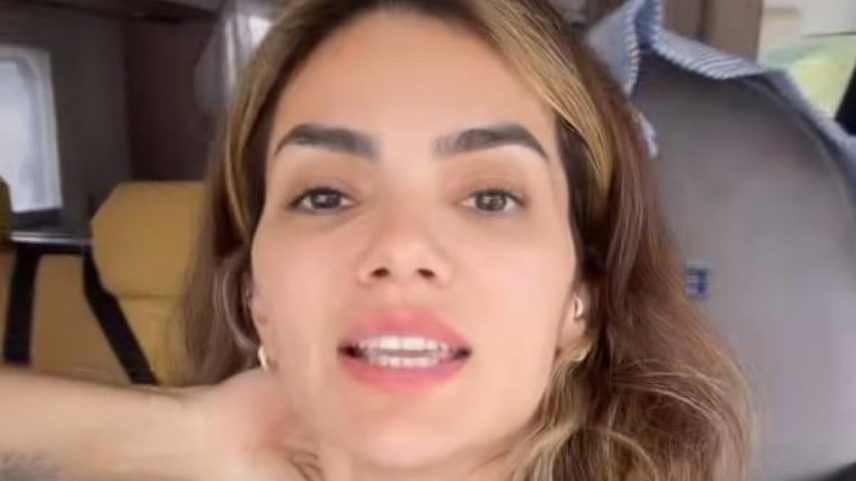 Kelly Key posa com filho caçula em viagem de motorhome