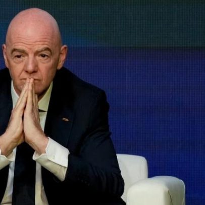 Bares no Canadá tentam driblar regras da FIFA para atrair fãs