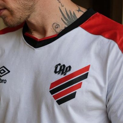 Athletico apresenta uniforme II para a temporada