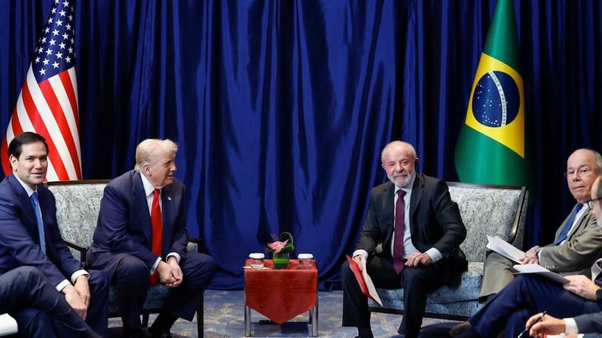 Os dois líderes tiveram um relacionamento espinhoso no passado, pois entraram em conflito sobre comércio, política externa e o destino do ex-presidente Jair Bolsonaro