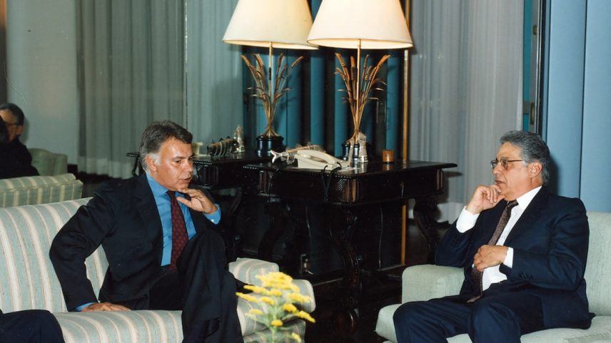 Mostra “Fernando Henrique Cardoso e Felipe González: dois líderes, dois países, um compromisso democrático” reúne discursos, fotos e documentos sobre consolidação da democracia no Brasil e na Espanha.