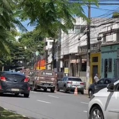 Suspeito e criança morrem em tiroteio em Salvador