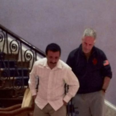 Epstein obteve objetos do local mais sagrado do Islã para mesquita na ilha caribe