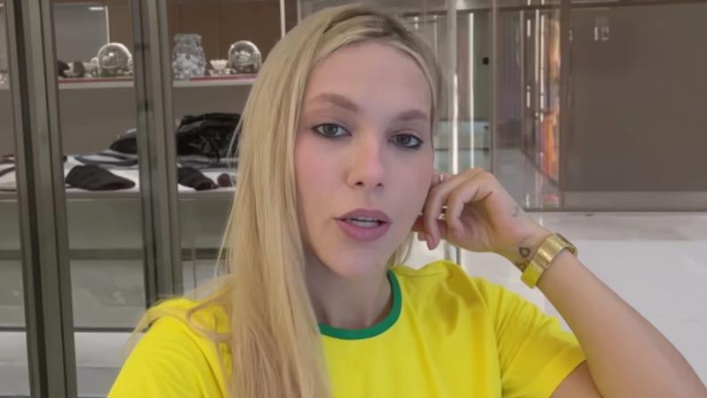 Virginia está arrumando as malas para viajar com os filhos