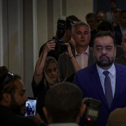 Cláudio Castro sai do governo para evitar cassação e investigações