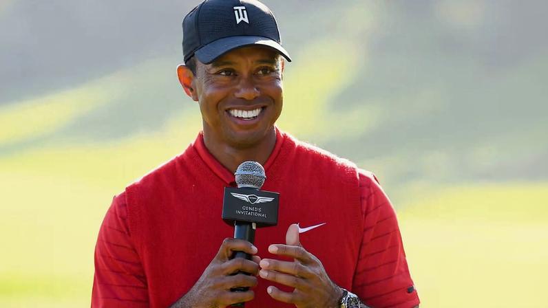 Tiger Woods abandona clínica na Suíça para apoiar namorada com câncer