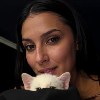 Ana Castela muda o nome do gato após veto do pai